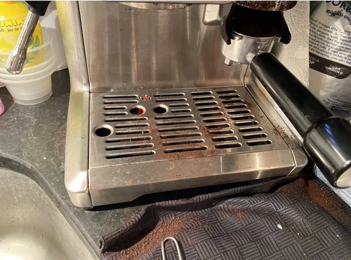Solis Grind Infuse Compact 1018 machine expresso 2,5 L broyeur