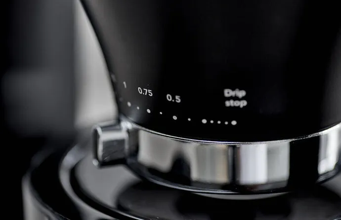 Wilfa Svart Precision cafetière filtre eau fraîche